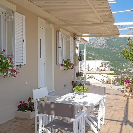 Marios Villa Poros (Kefalonia)