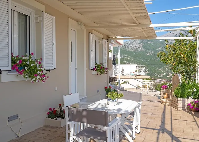 Marios Villa Poros (Kefalonia)